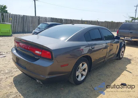 2014 Dodge Charger Sxt z USA, uszkodzony, nr VIN 2C3CDXHG3EH288258